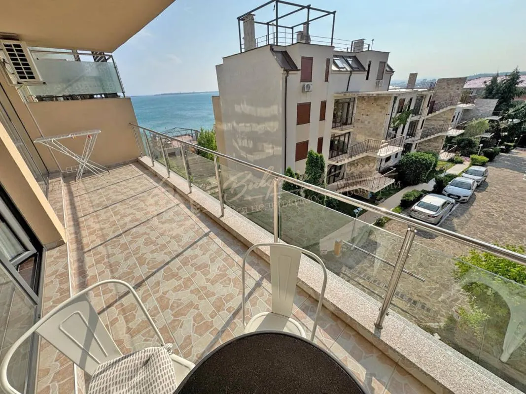 Продажа двухкомнатного апартамента с видом на море в комплексе Dolce Vita 2