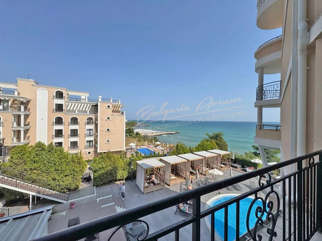 Продажа студии с видом на море в элитном комплексе Grand Hotel, Святой Влас