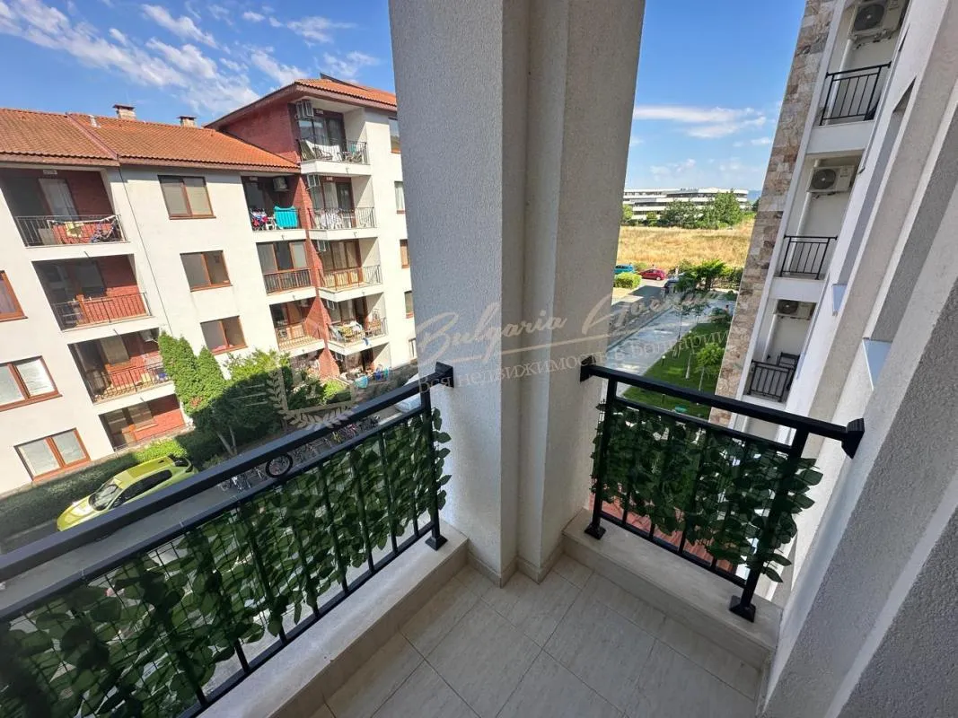 Продается студия в "Аполлон 9", Равда, с видом на территорию комплекса