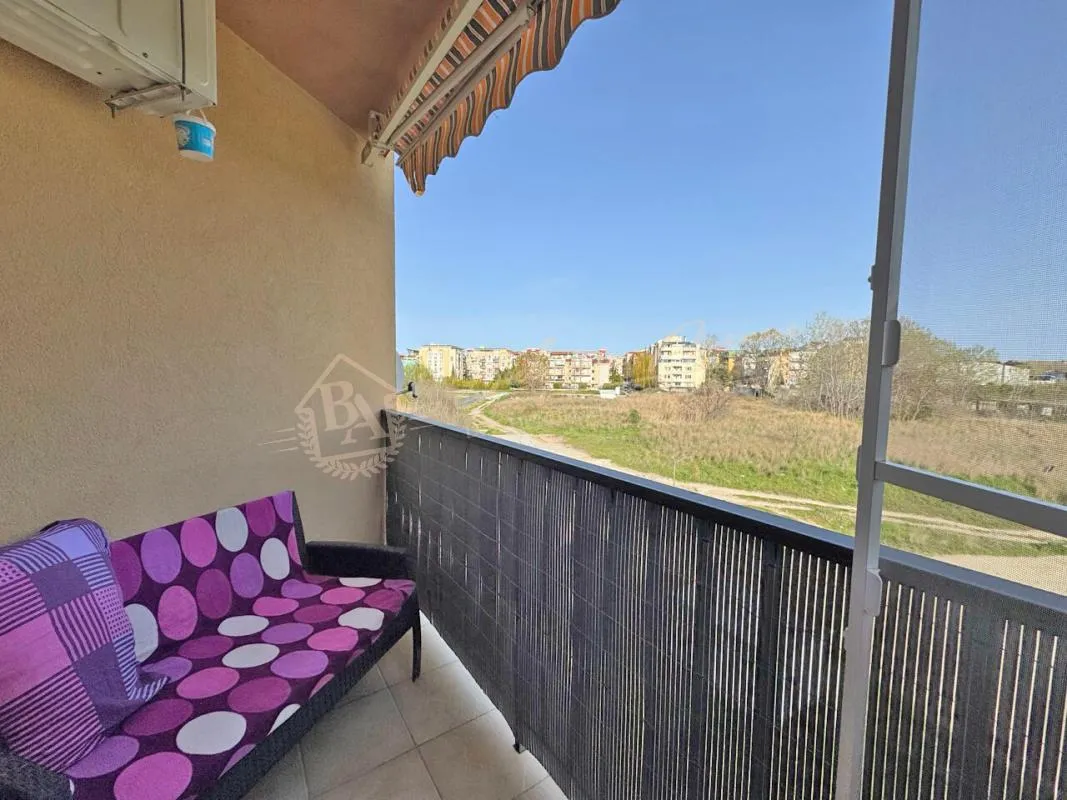 Удобная двухкомнатная квартира в комплексе Sunny View South, Солнечный берег