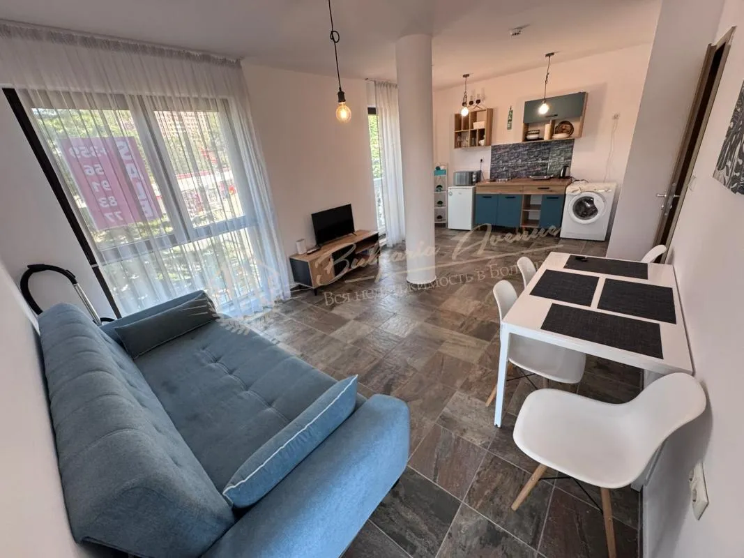 Просторный двухкомнатный апартамент в престижном комплексе Villa Astoria, Елените