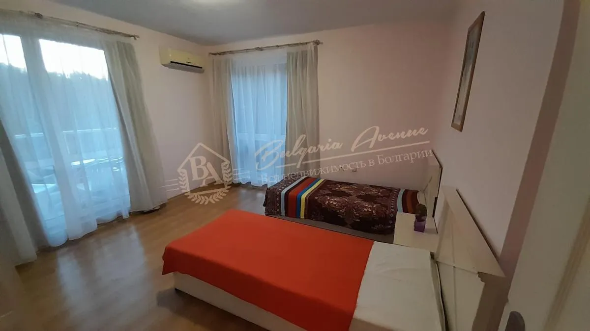 Большой трёхкомнатный апартамент в комплексе Flores Park, Солнечный берег