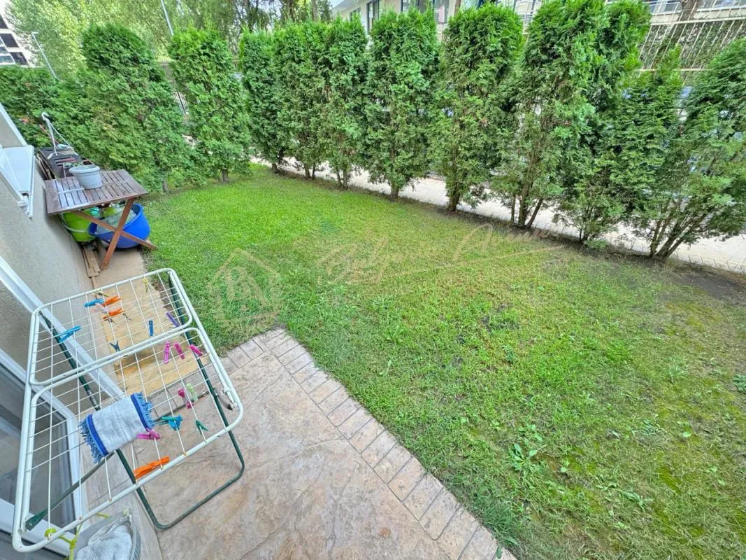 Двухкомнатный апартамент на партере в комплексе Vip Park, Солнечный берег