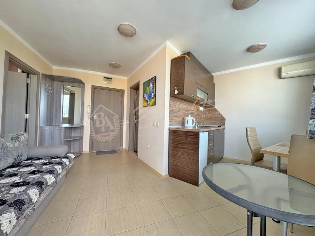 Двухкомнатный апартамент с большой террасой в комплексе Sunny Beach Plaza