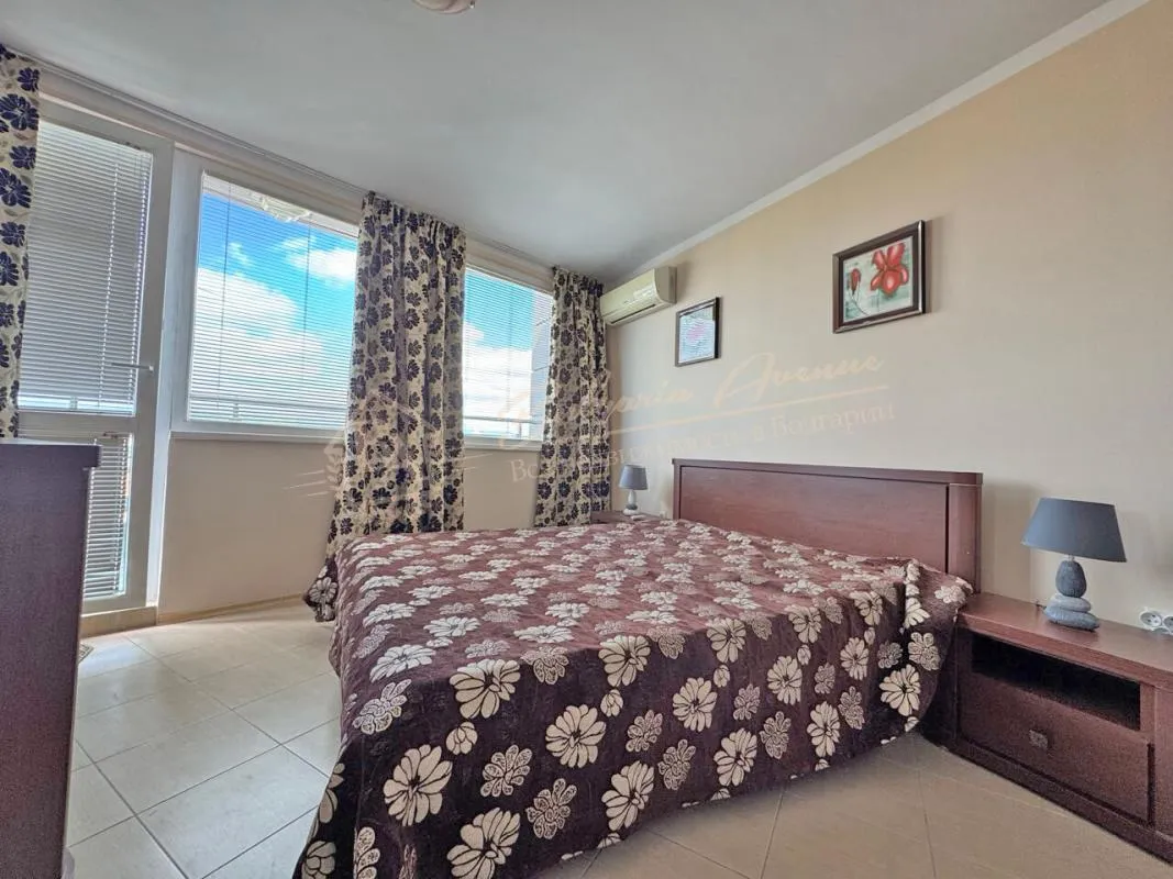 Двухкомнатный апартамент с большой террасой в комплексе Sunny Beach Plaza