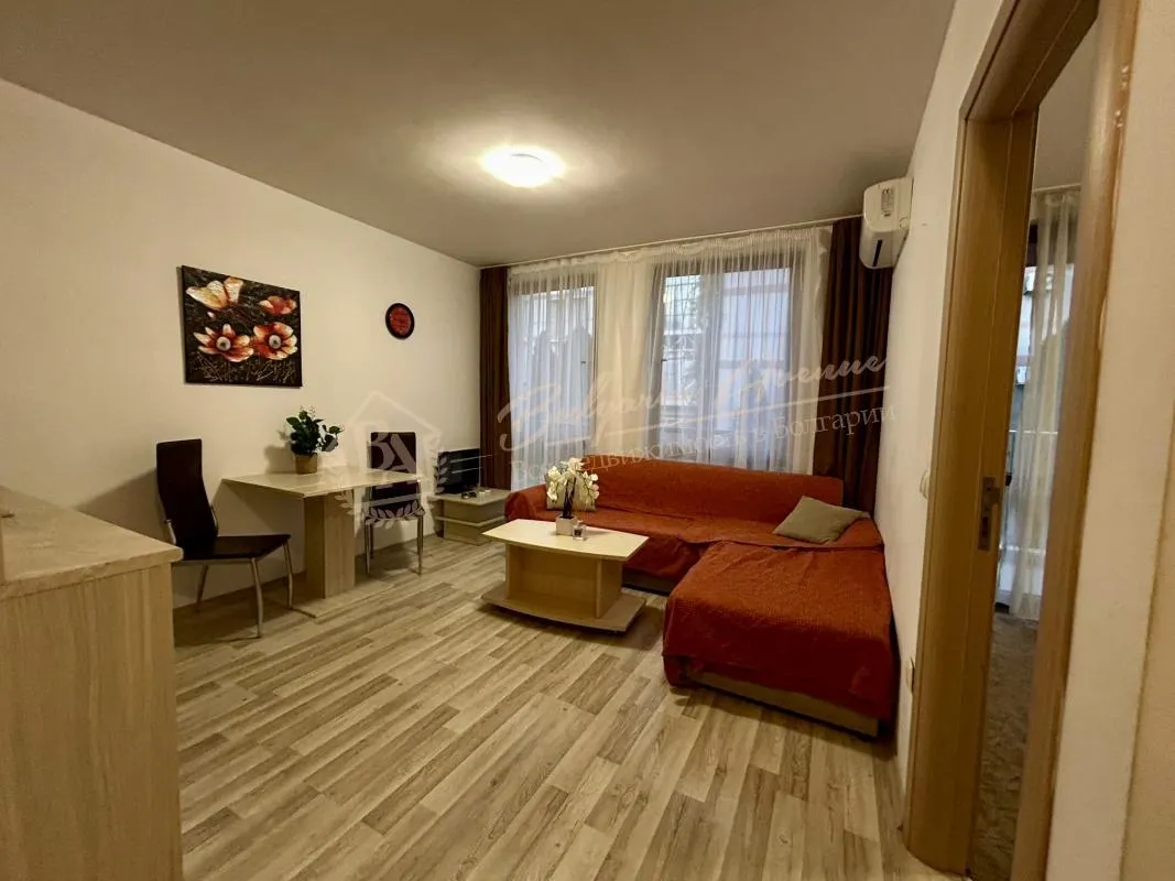 Двухкомнатный апартамент с прекрасным видом на территорию - комплекс Тарсис