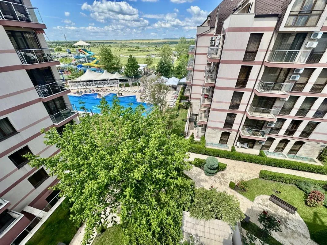 Трёхкомнатный апартамент в апарт-отеле “Тарсис”, Солнечный берег