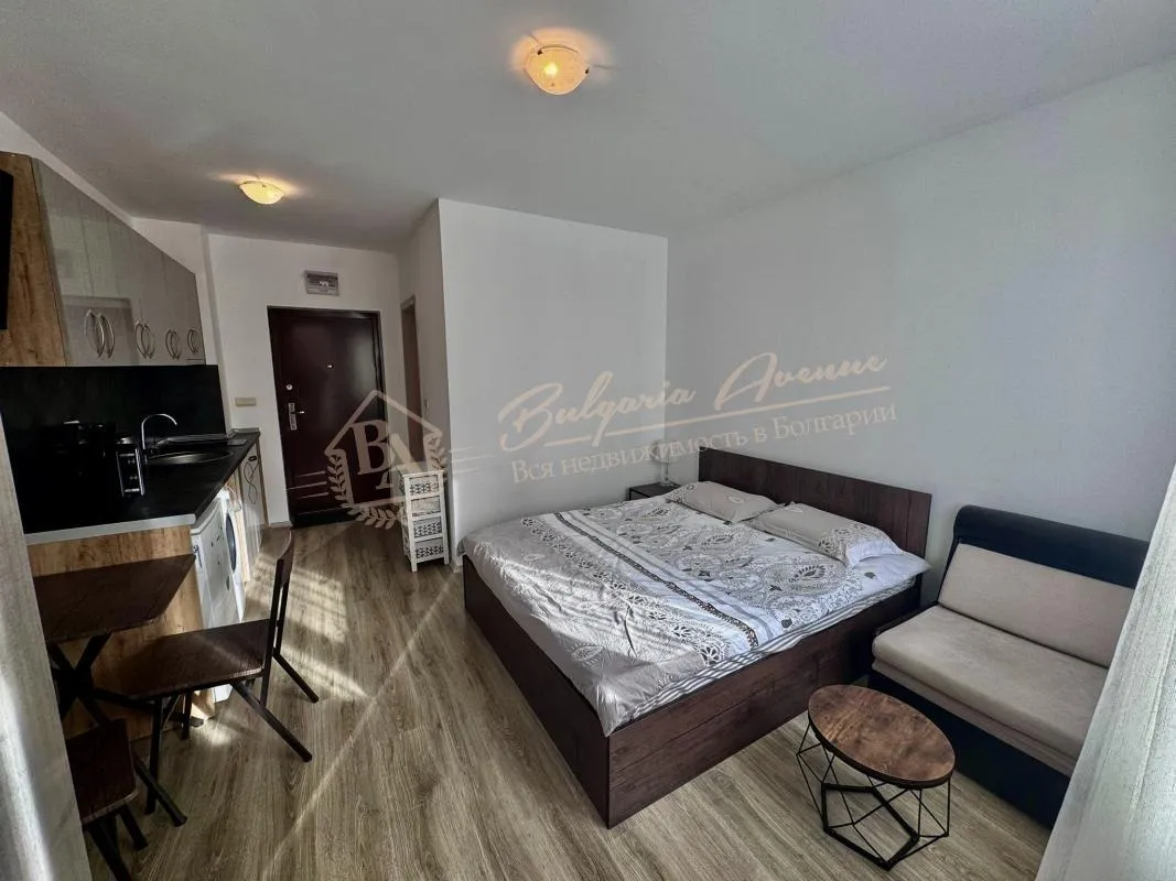 Уютная студия на первом этаже в комплексе “Аполлон 9” Равда