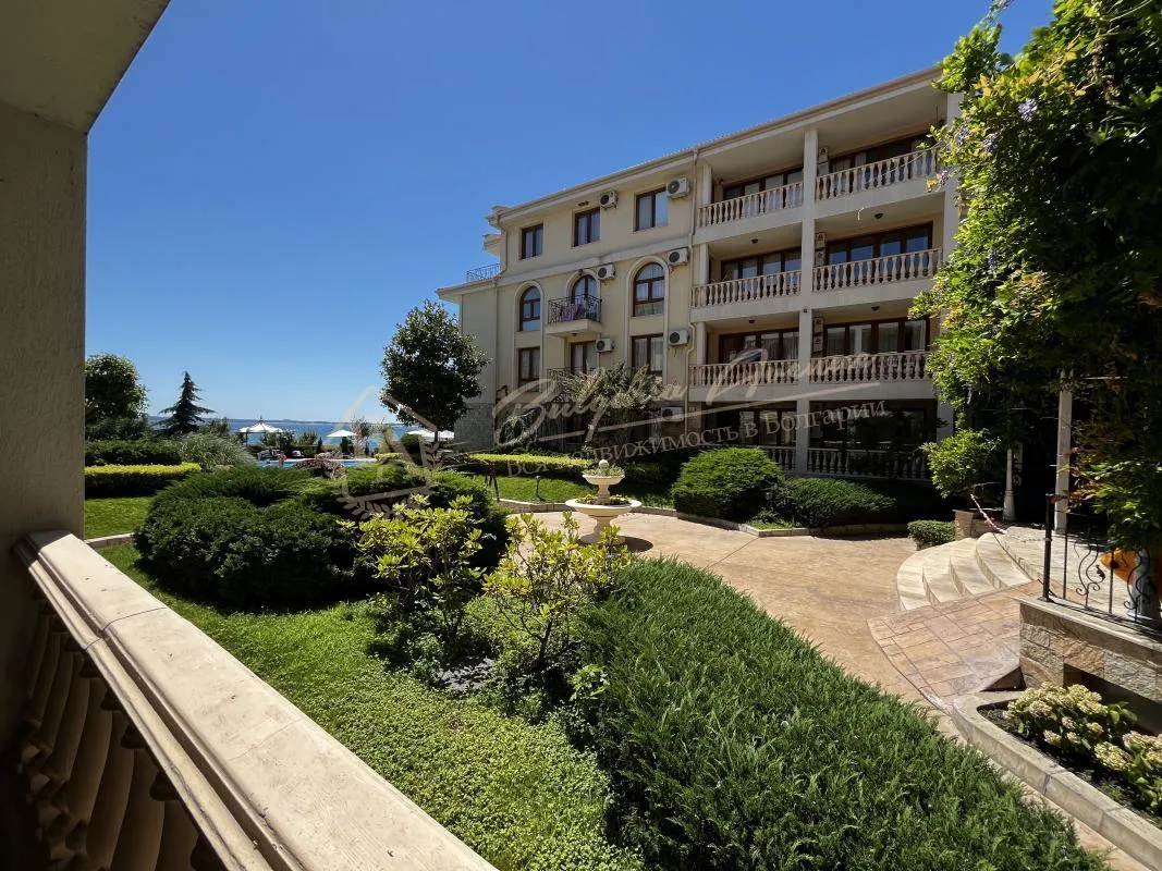 Двухкомнатный апартамент с видом на море в Royal Bay, Святой Влас