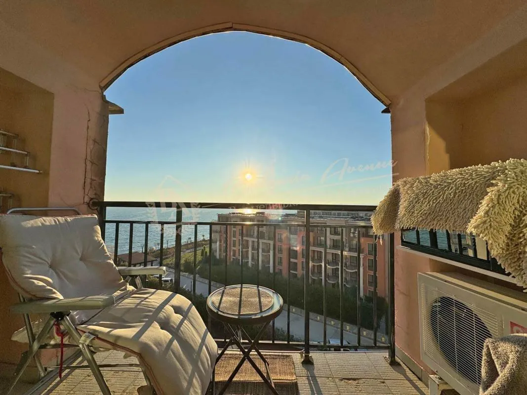 Студия с видом на море в "Гранд Отель" Свети Влас - продажа