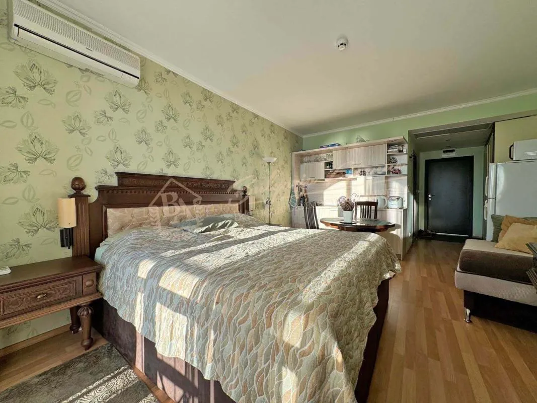 Студия с видом на море в "Гранд Отель" Свети Влас - продажа