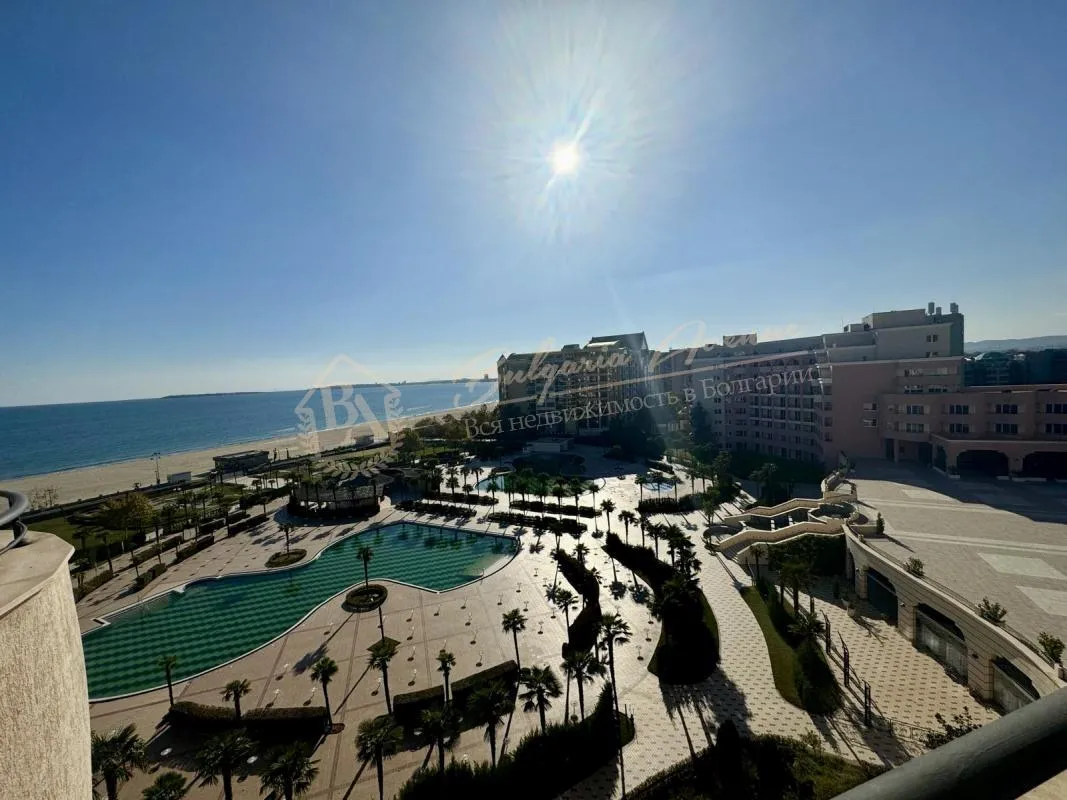 Квартира с огромной террасой и потрясающим видом на море в Majestic, Солнечный берег