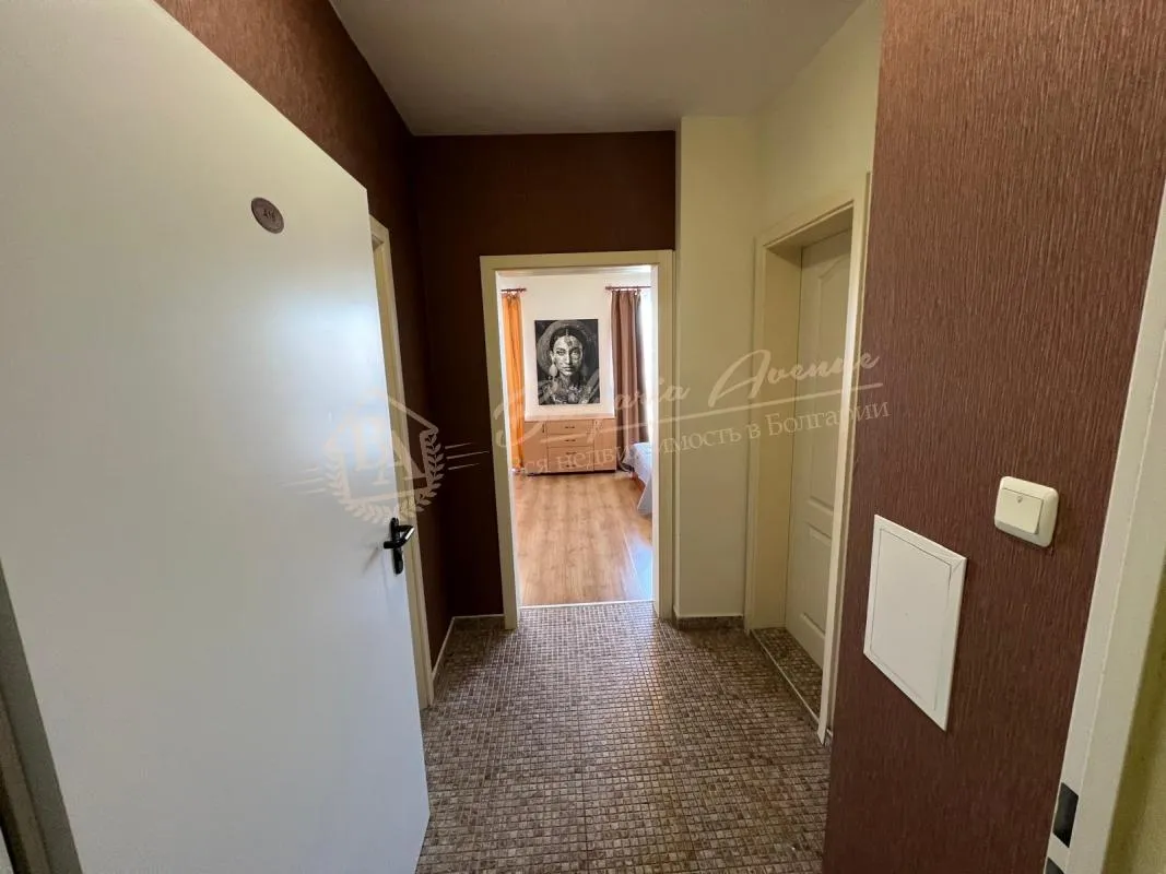 Комплекс Flores Park Солнечный берег - большая студия с видом на горы