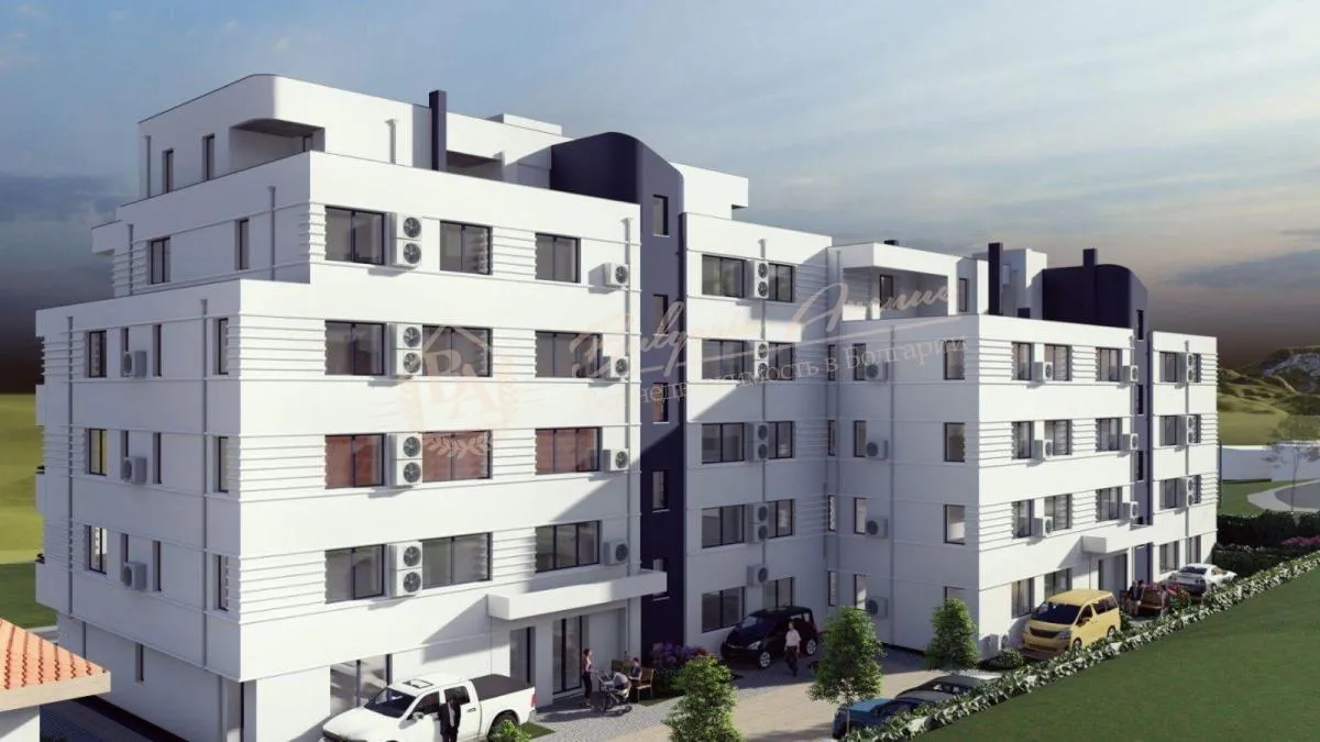 Трехкомнатный апартамент в новом жк в Варне - на этапе строительства