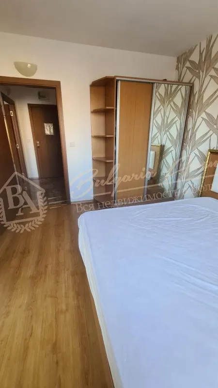 Апартамент с одной спальней улучшенной планировки в люксовом закрытом комплексе, Солнечный берег