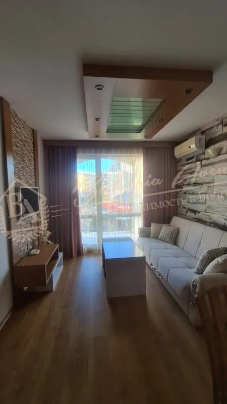 Апартамент с одной спальней улучшенной планировки в люксовом закрытом комплексе, Солнечный берег