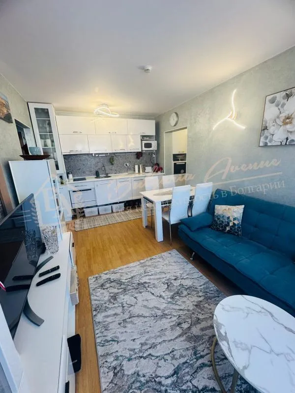 Трехкомнатный апартамент в комплексе Sweet Homes 1, Солнечный берег