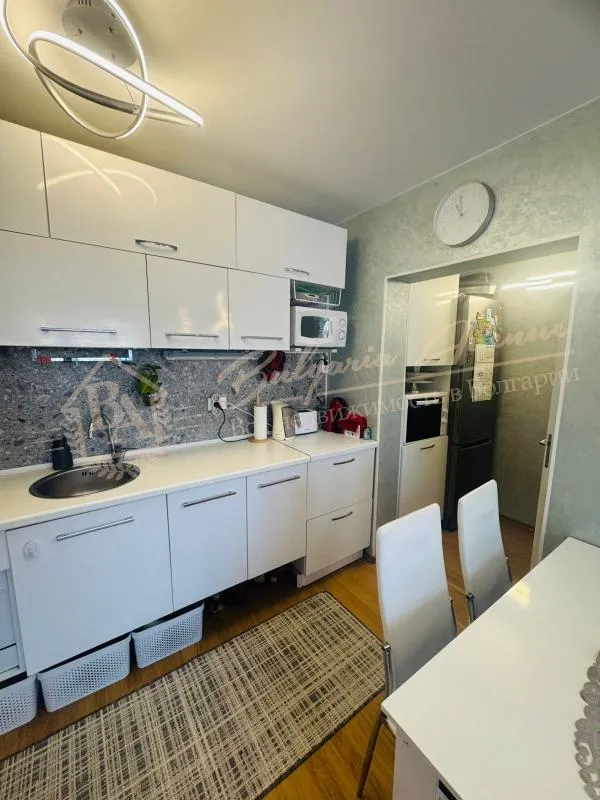 Трехкомнатный апартамент в комплексе Sweet Homes 1, Солнечный берег