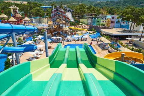 Лучшие аквапарки Болгарии. Снять или купить жилье рядом с аквапарком